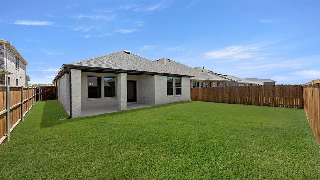 27. 1416 Martingale - Back (2) 27. 1416 Martingale - Back (2)