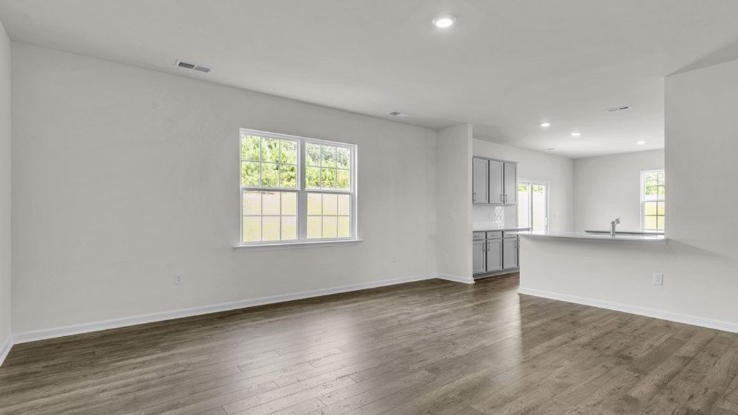 Spacious, unfurnished interior of a new home in Bryson Park, Lexington (Image 14).
