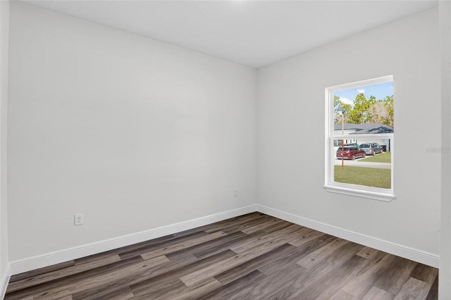 Spacious, unfurnished interior of a new home in , Citrus Springs (Image 14).