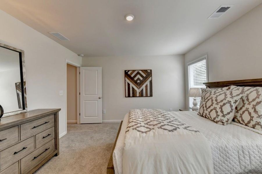 Furnished interior view inside a new home in Magnolia Grove, Mableton (Image 10). Furnished interior view inside a new home in Magnolia Grove, Mableton (Image 10).