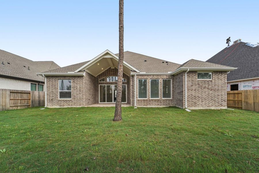Exterior details and patio area of a home in Evergreen, Conroe (Image 20). Exterior details and patio area of a home in Evergreen, Conroe (Image 20).