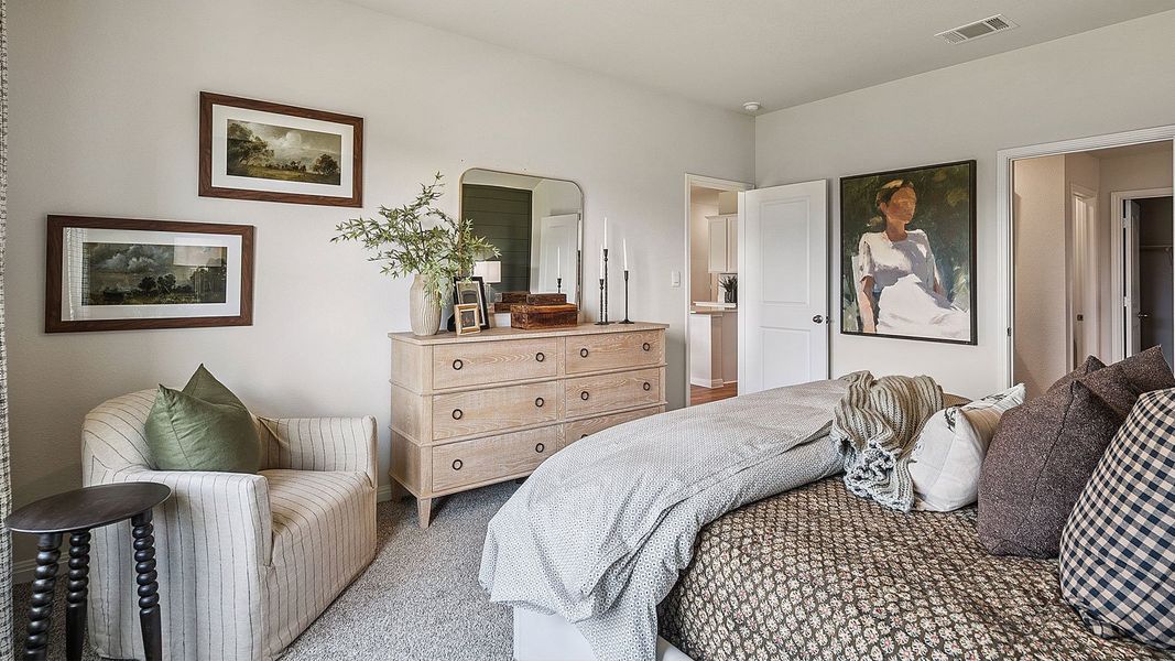 Furnished interior view inside a new home in Thunder Rock, Marble Falls (Image 25).