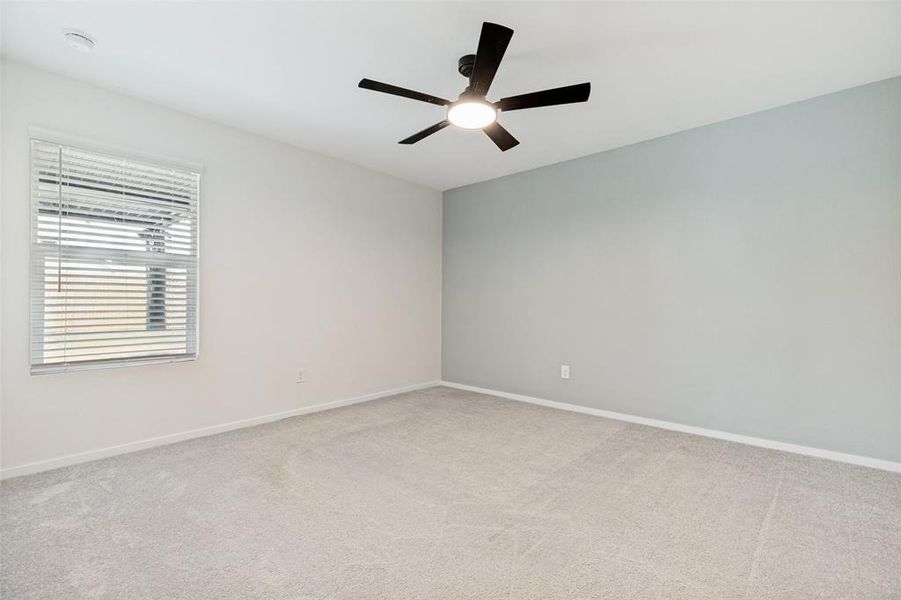 Spacious, unfurnished interior of a new home in Tillage Farms, Princeton (Image 21).