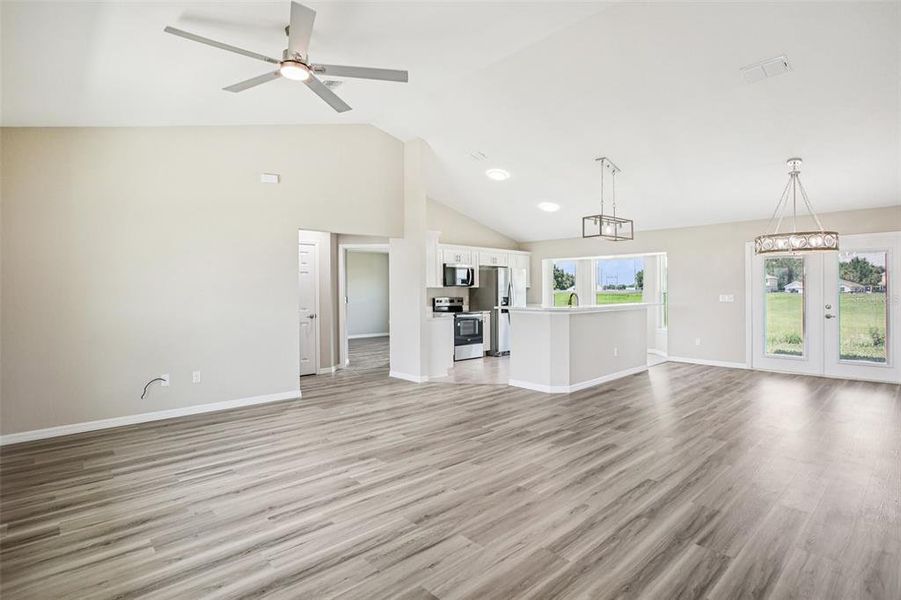 Spacious, unfurnished interior of a new home in , Bushnell (Image 34).