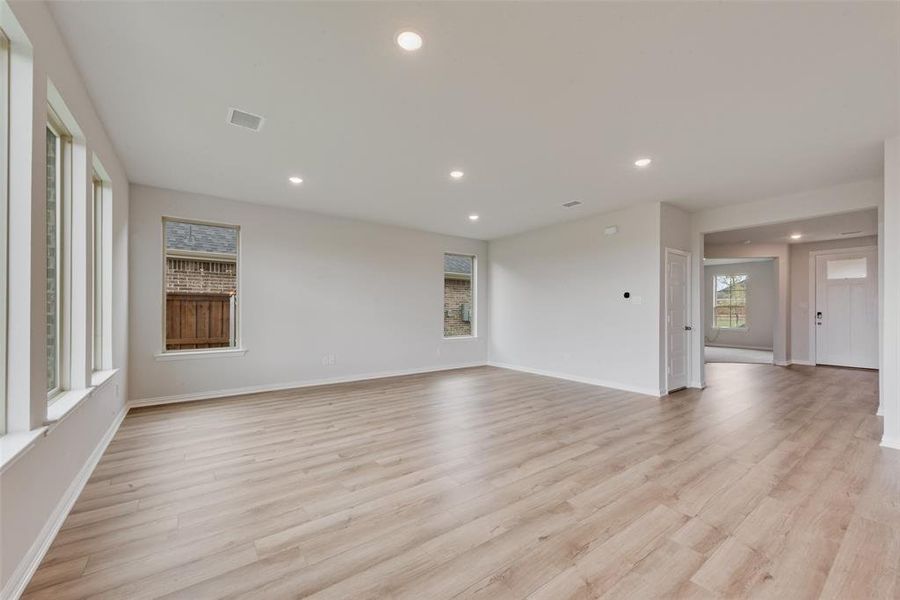 Spacious, unfurnished interior of a new home in Spiritas Ranch, Little Elm (Image 11). Spacious, unfurnished interior of a new home in Spiritas Ranch, Little Elm (Image 11).