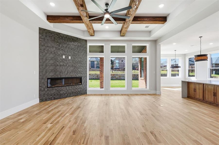 Spacious, unfurnished interior of a new home in , Athens (Image 14).