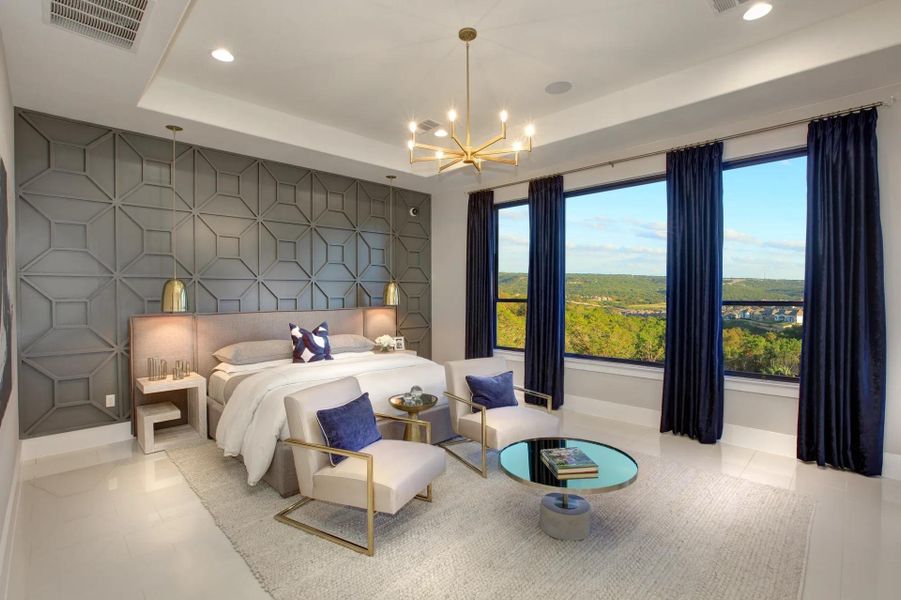 The Lynmar II Primary Suite