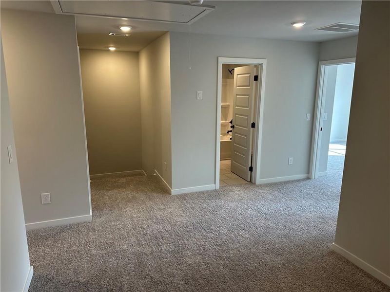 Spacious, unfurnished interior of a new home in Millstone at Mundy Mill, Gainesville (Image 26).