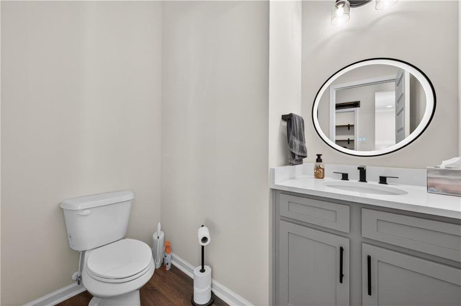 Furnished interior view inside a new home in , Dahlonega (Image 9).