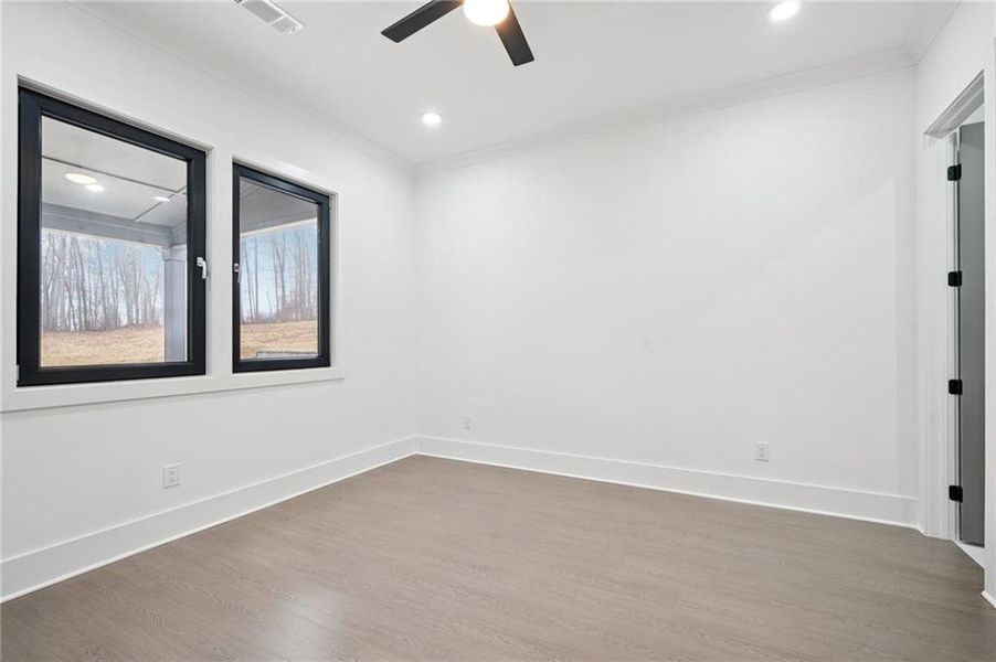 Spacious, unfurnished interior of a new home in , Auburn (Image 23).