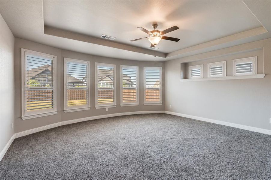 Spacious, unfurnished interior of a new home in , Mansfield (Image 25).