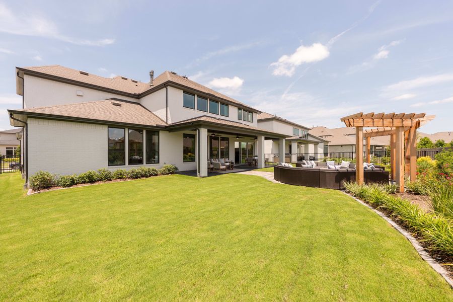 Representative exterior details of a home built from the Woodbridge by Tri Pointe Homes in Bridgeland, Cypress (Image 24).