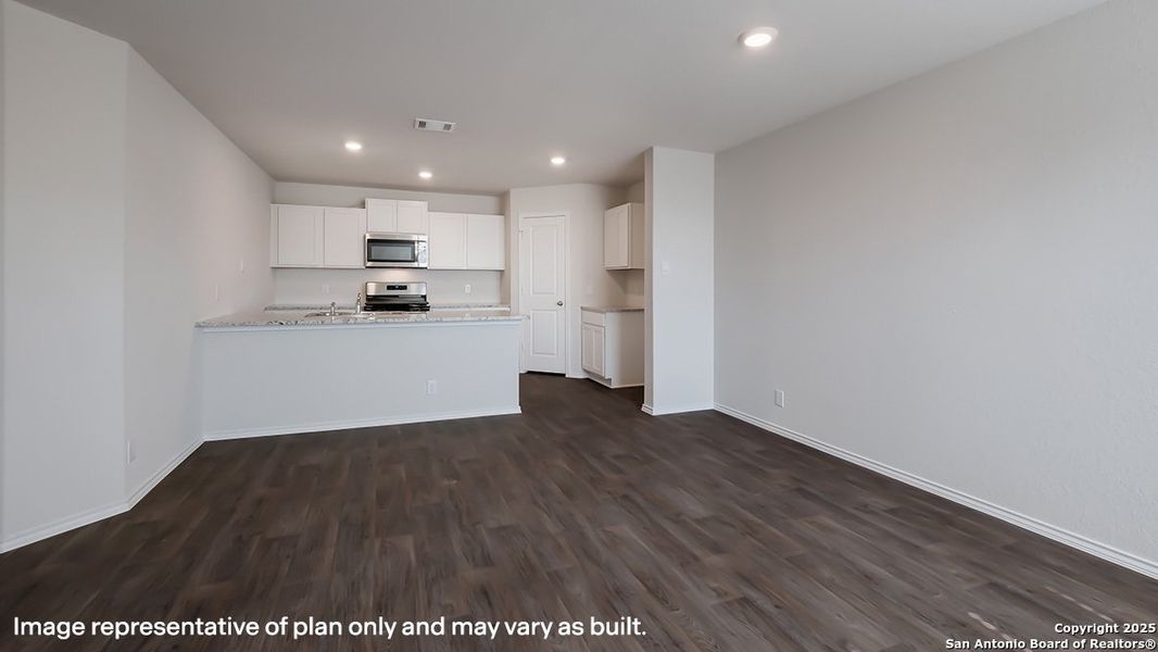 Spacious, unfurnished interior of a new home in Riverstone at Westpointe, San Antonio (Image 17).