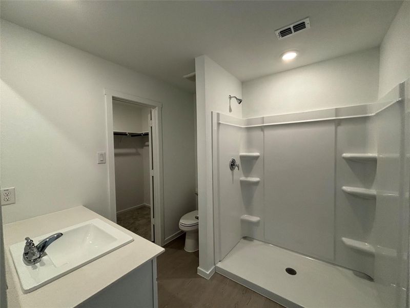 Furnished interior view inside a new home in Binford Creek, Waller (Image 14).