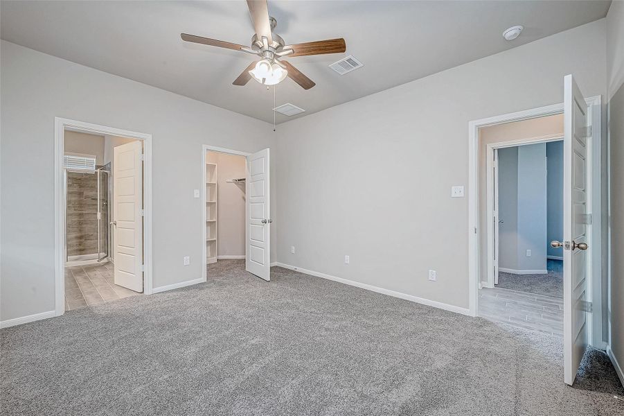 Spacious, unfurnished interior of a new home in Mill Creek Trails, Magnolia (Image 34).