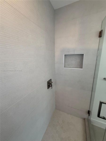 Image 29 of a home in .