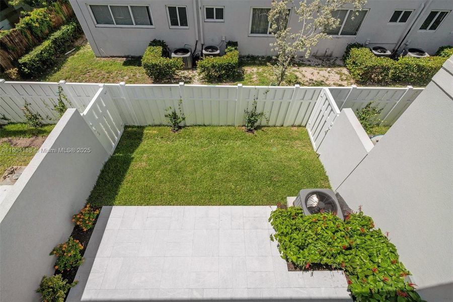 Exterior details and patio area of a home in , Pompano Beach (Image 3).