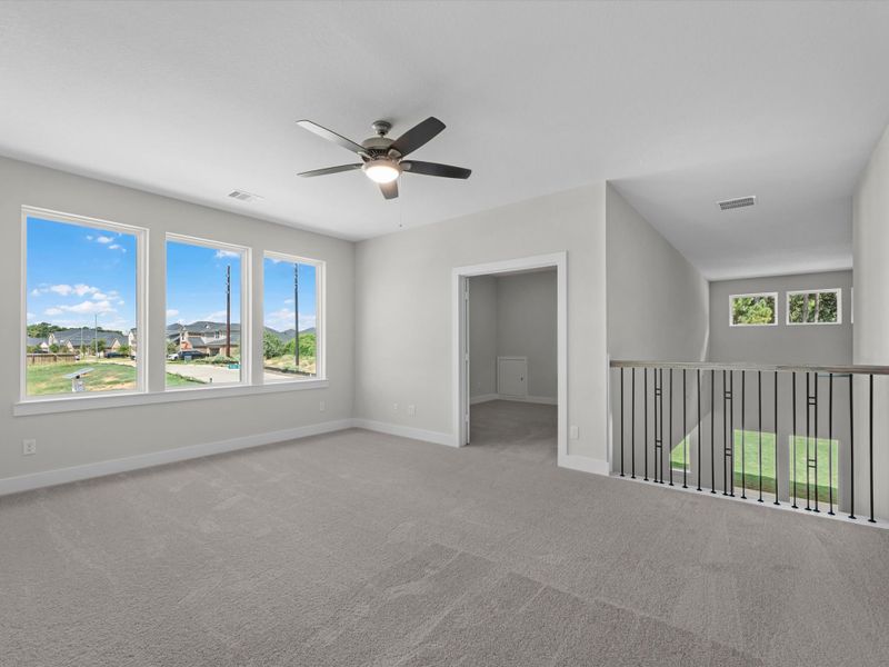 Spacious, unfurnished interior of a new home in Oakhill Reserve, Tomball (Image 18).