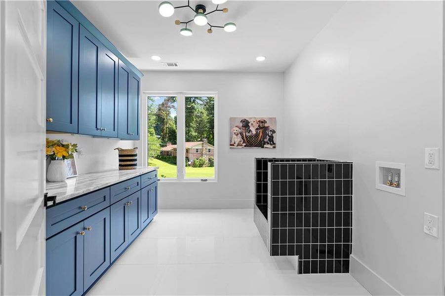 Furnished interior view inside a new home in , Atlanta (Image 82). Furnished interior view inside a new home in , Atlanta (Image 82).