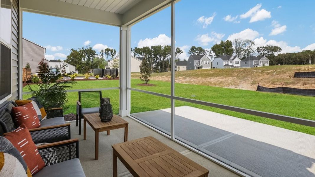 Winstead III Screened Porch