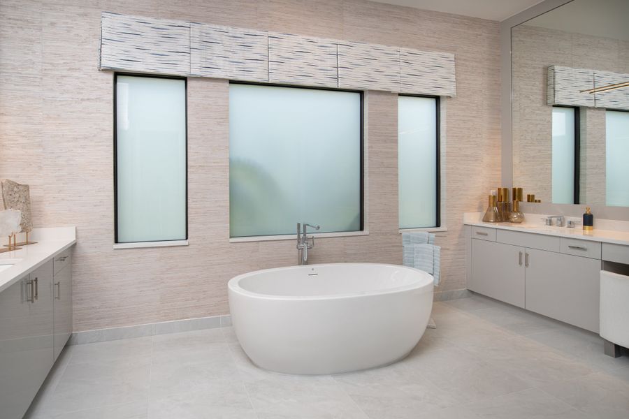 Representative furnished interior of a home built from the Caroline Grande by GL Homes in Valencia Grand (55+), Boynton Beach (Image 15).