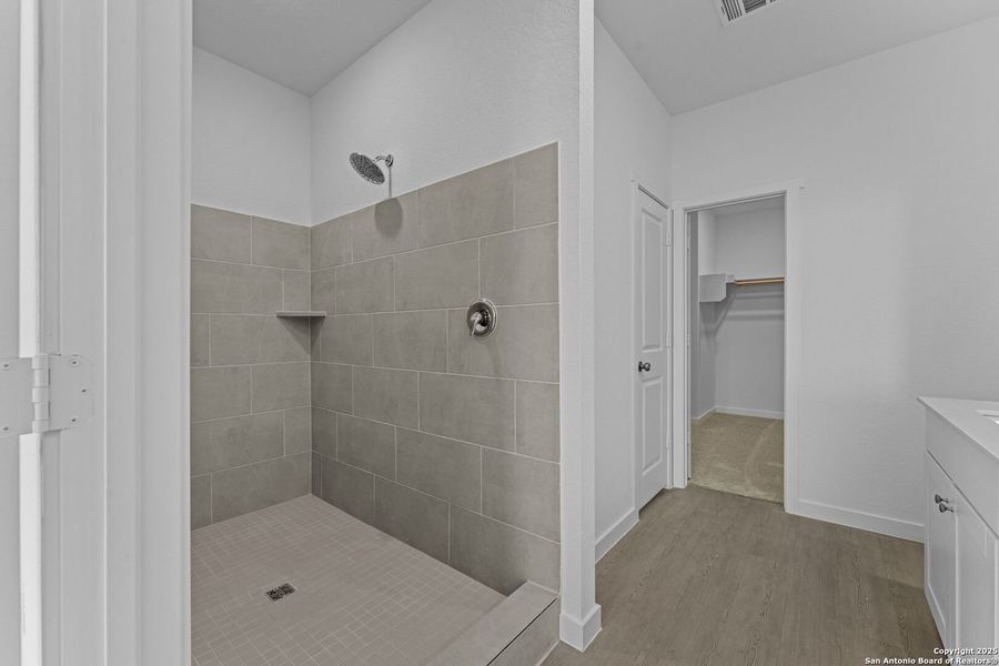 Image 29 of a home in Waterwheel: Coastline Collection.