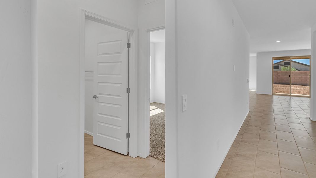 Representative unfurnished interior of a home built from the Pearl by D.R. Horton in Saguaro Bloom, Marana (Image 21).