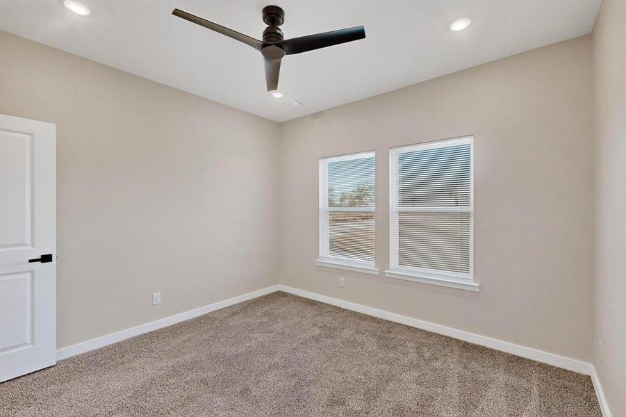 Spacious, unfurnished interior of a new home in , Alma (Image 28).