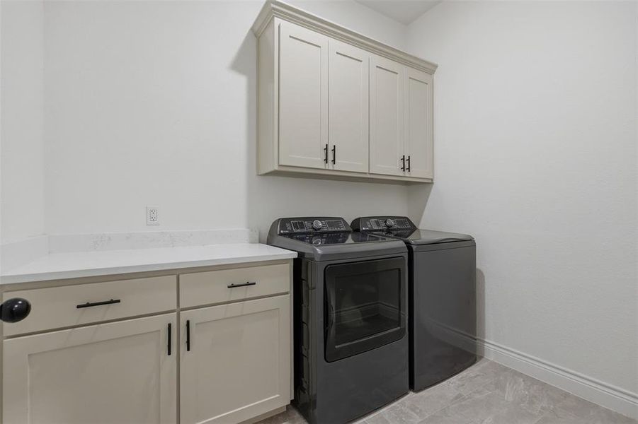 Furnished interior view inside a new home in The Ranches at Valley View, Springtown (Image 17).