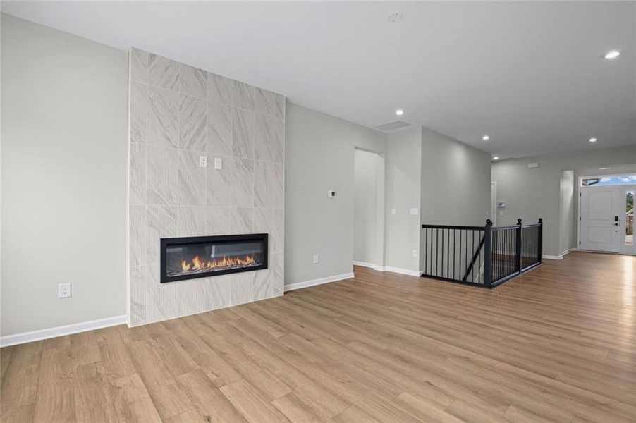 Spacious, unfurnished interior of a new home in Laurel Farms, Dallas (Image 19). Spacious, unfurnished interior of a new home in Laurel Farms, Dallas (Image 19).