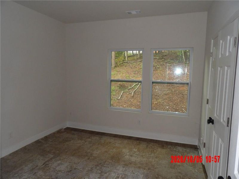 Spacious, unfurnished interior of a new home in , Gainesville (Image 10).