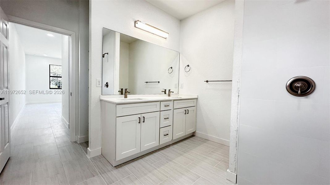 Furnished interior view inside a new home in , Lehigh Acres (Image 9).