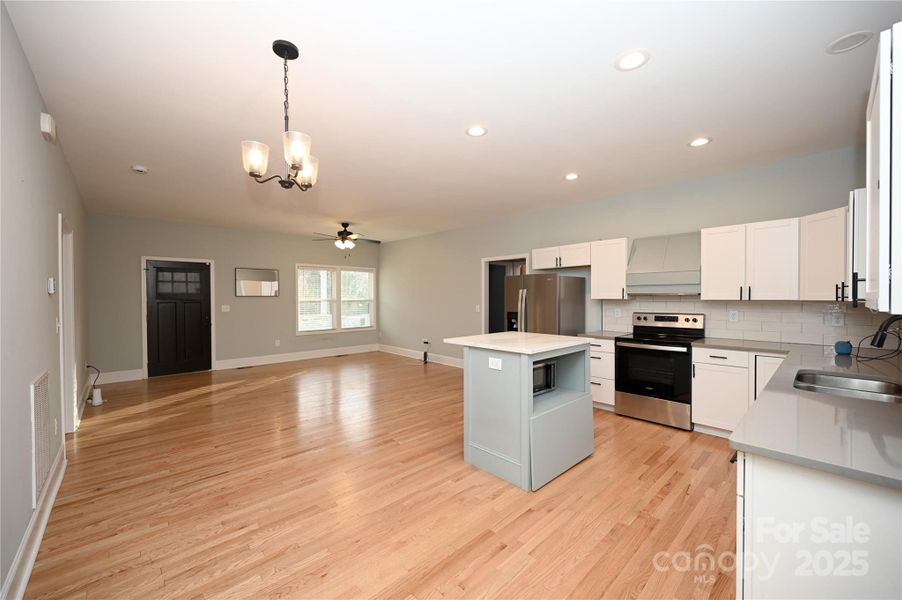 Image 22 of a home in .