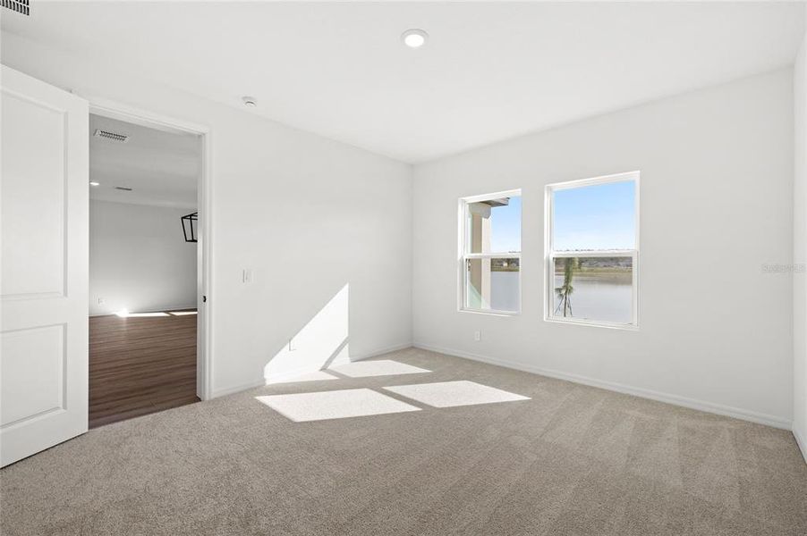 Spacious, unfurnished interior of a new home in , Kissimmee (Image 35).