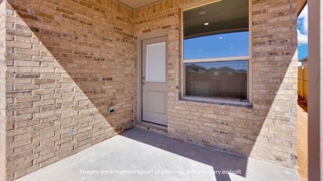 Representative exterior details of a home built from the Blanco by D.R. Horton in Homestead at Parks Bell Ranch, Odessa (Image 3).