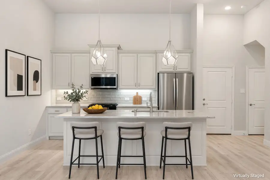 Furnished interior view inside a new home in Cottonwood Creek, Rowlett (Image 10).