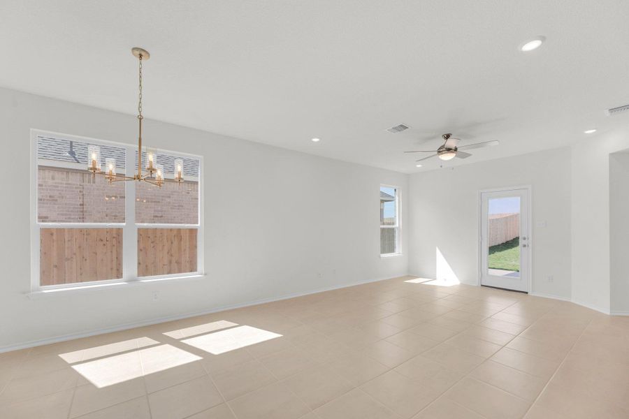 Spacious, unfurnished interior of a new home in Salerno - Heritage Collection, Round Rock (Image 19). Spacious, unfurnished interior of a new home in Salerno - Heritage Collection, Round Rock (Image 19).