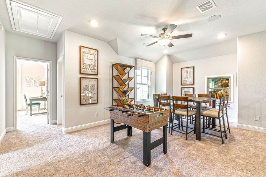 Furnished interior view inside a new home in ARTAVIA, Conroe (Image 18).