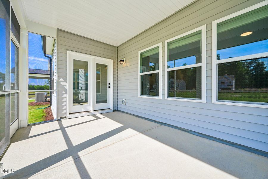51-web-or-mls-Fetching Pl-S2905-051