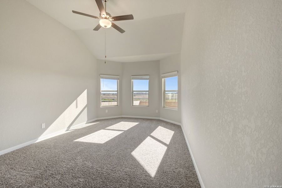 Spacious, unfurnished interior of a new home in Paloma Park, Converse (Image 38).