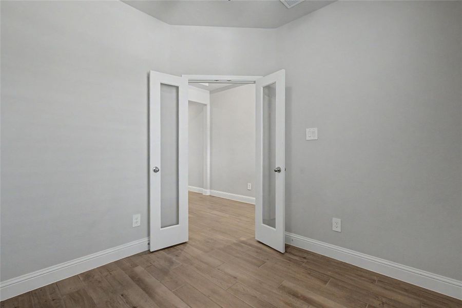 Spacious, unfurnished interior of a new home in , Tomball (Image 20). Spacious, unfurnished interior of a new home in , Tomball (Image 20).