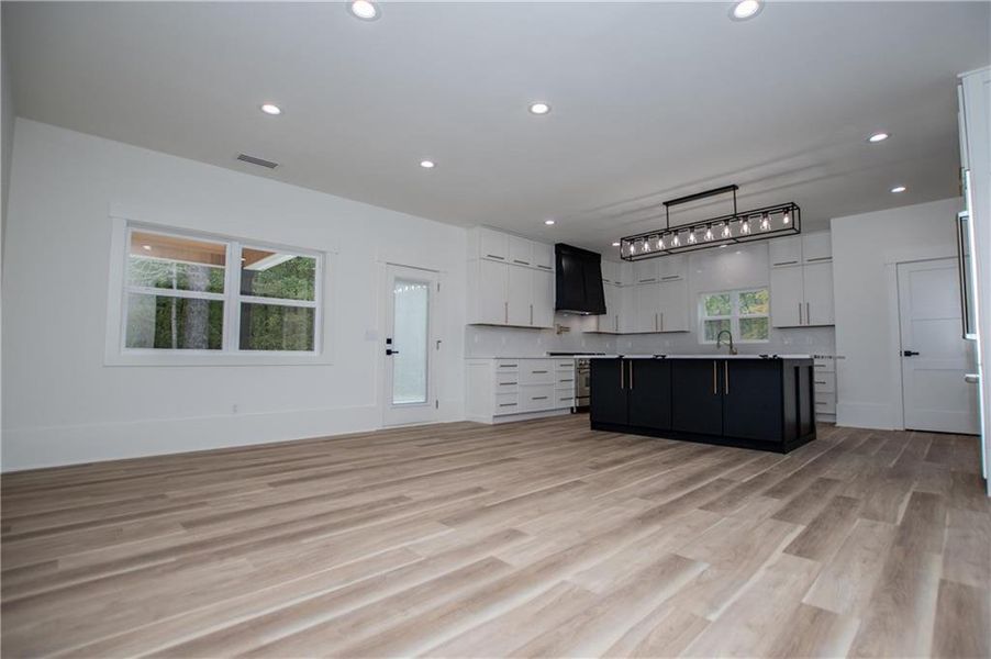 Spacious, unfurnished interior of a new home in , Newnan (Image 37).