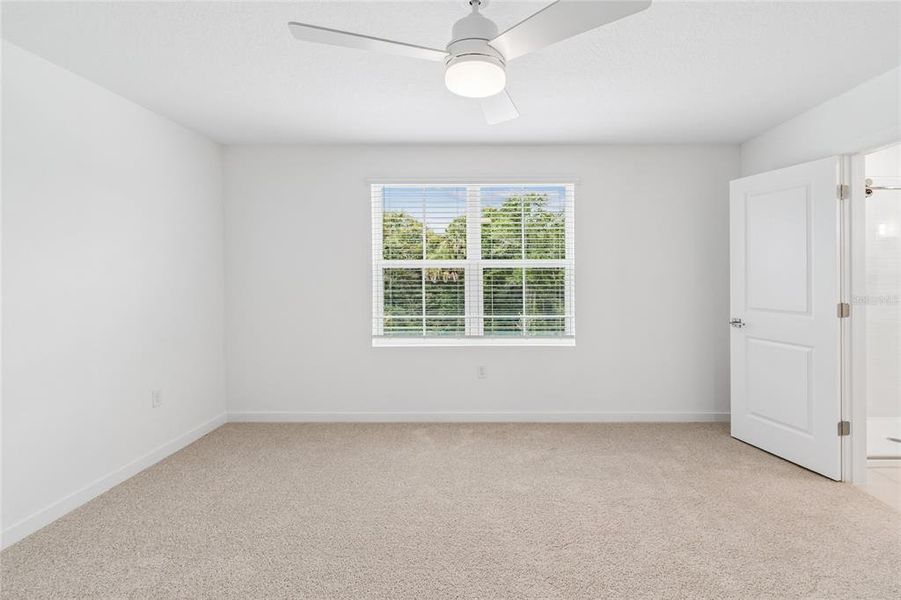 Spacious, unfurnished interior of a new home in Aspire at Canter Creek, Davenport (Image 19).