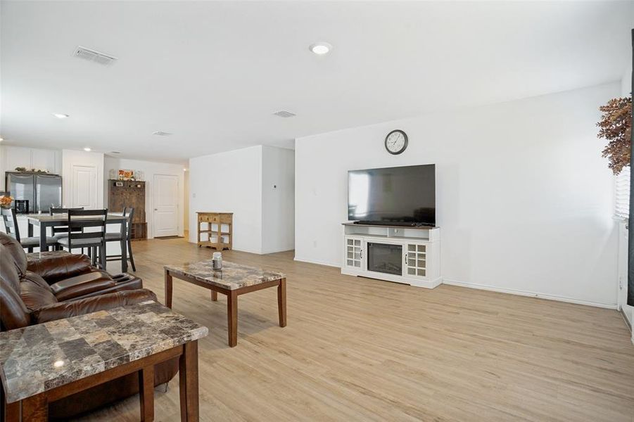 Furnished interior view inside a new home in Bridgewater, Princeton (Image 5). Furnished interior view inside a new home in Bridgewater, Princeton (Image 5).