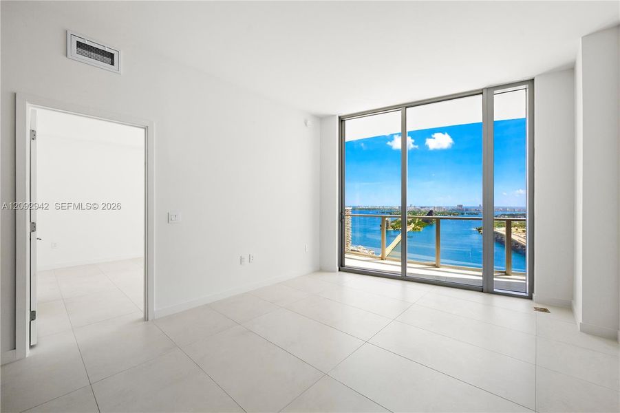 Spacious, unfurnished interior of a new home in , Miami (Image 21).