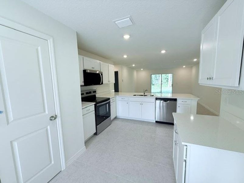 Furnished interior view inside a new home in Palm Coast, Palm Coast (Image 5).