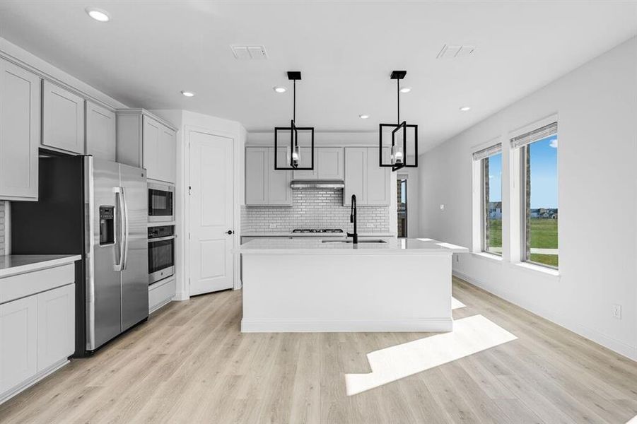 1013 Fallow Lane ~ Ready Now!