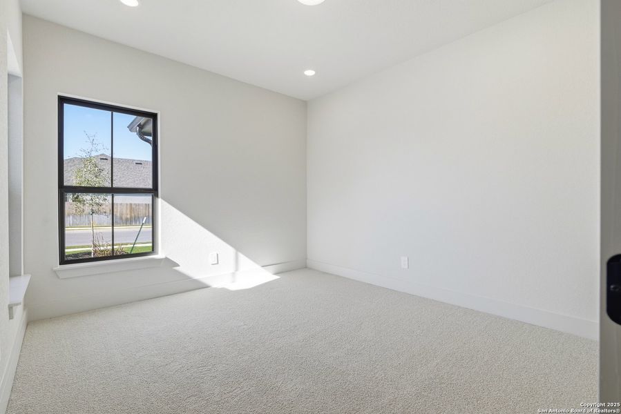 Spacious, unfurnished interior of a new home in Ventana - 60', Bulverde (Image 22).