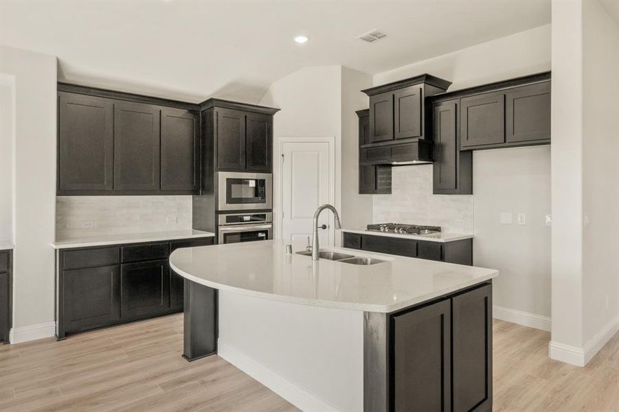 Furnished interior view inside a new home in Stone River Glen 60s, Royse City (Image 11). Furnished interior view inside a new home in Stone River Glen 60s, Royse City (Image 11).