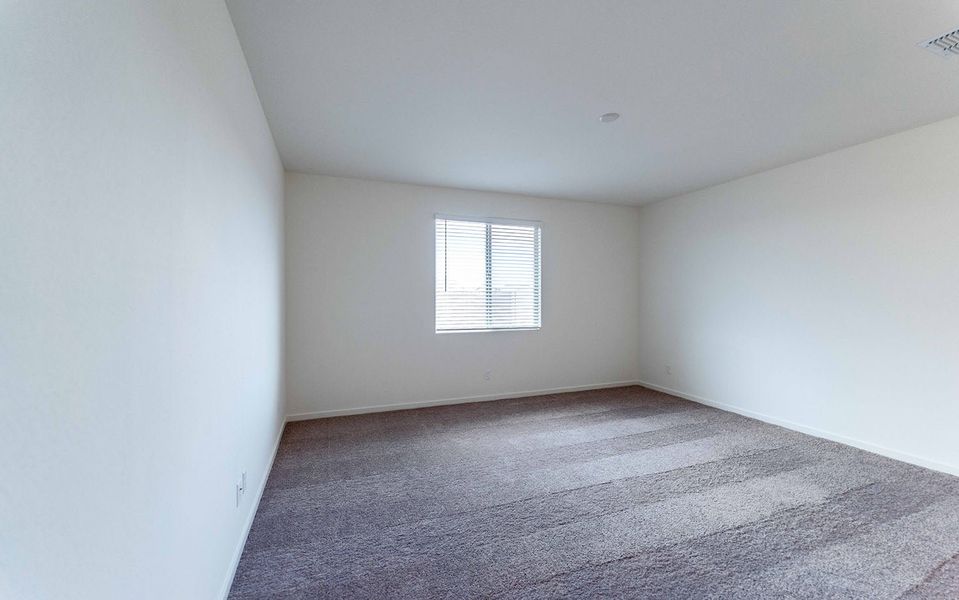 Spacious, unfurnished interior of a new home in Rancho Mirage, Maricopa (Image 23).